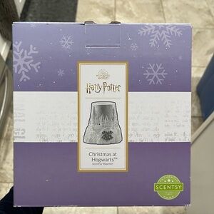 Scentsy Harry Potter Christmas at Hogwarts Warmer - Lavender